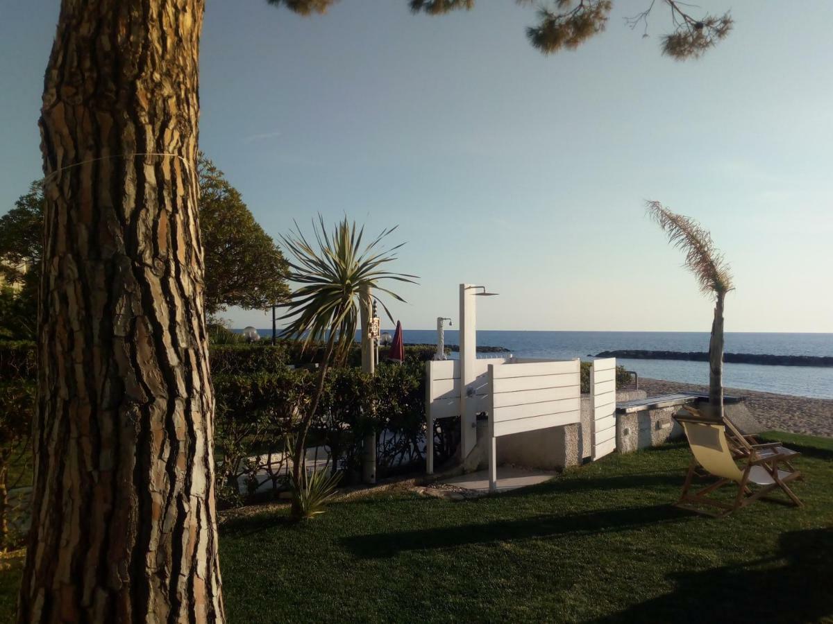 Villa A Diamante Sulla Spiaggia Belvedere Marittimo Exteriör bild